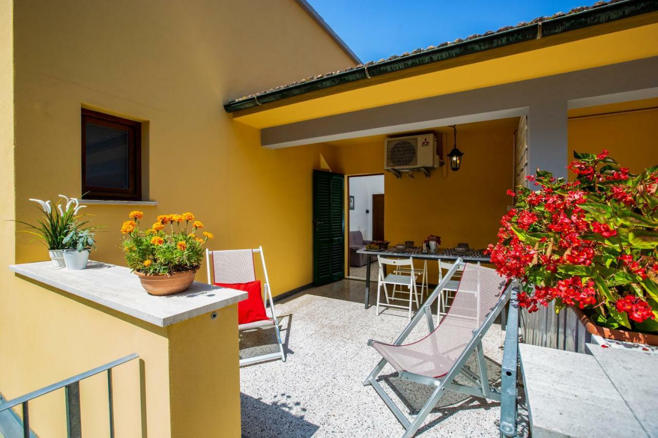 Casa Donatella Appartement Montecchio  Buitenkant foto
