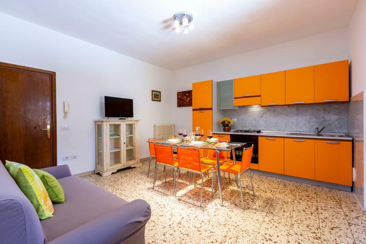 Casa Donatella Appartement Montecchio  Buitenkant foto